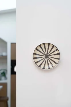 ZUSSS sierbordje strepen zand antraciet* Overige Woonaccessoires