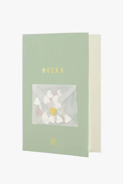ZUSSS wenskaart hoera met hartjes confetti saliegroen* Kaartjes